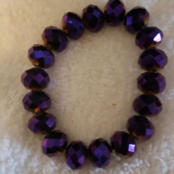 Iridescent Purple Crystal 8MM Breaded Stretch Bracelet - Picture 1 of 5